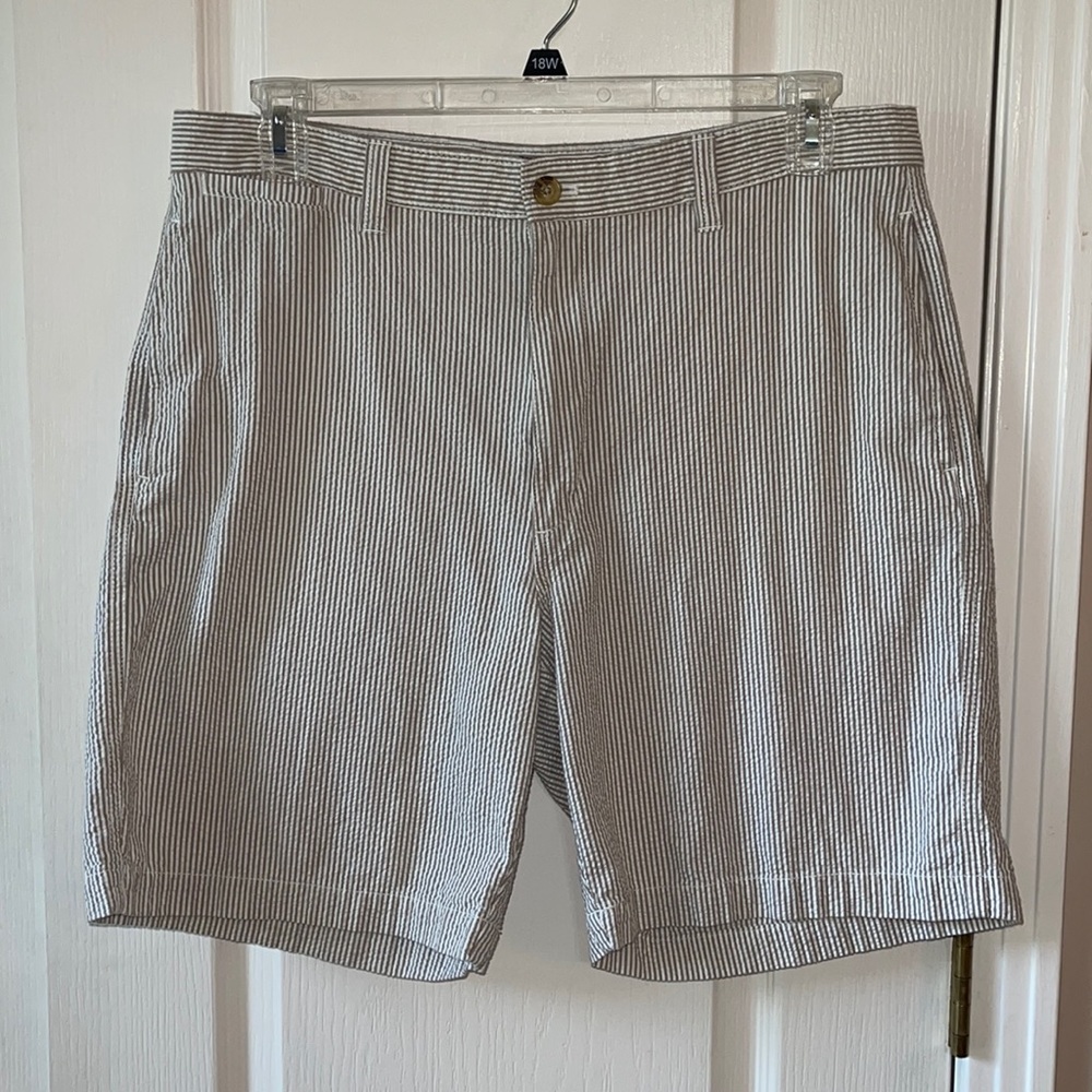 Chaps tan and white shorts
